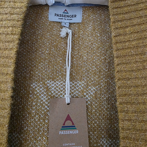 PASSENGER CARDIGAN SIZE SMALL NWT - Picture 3 of 3